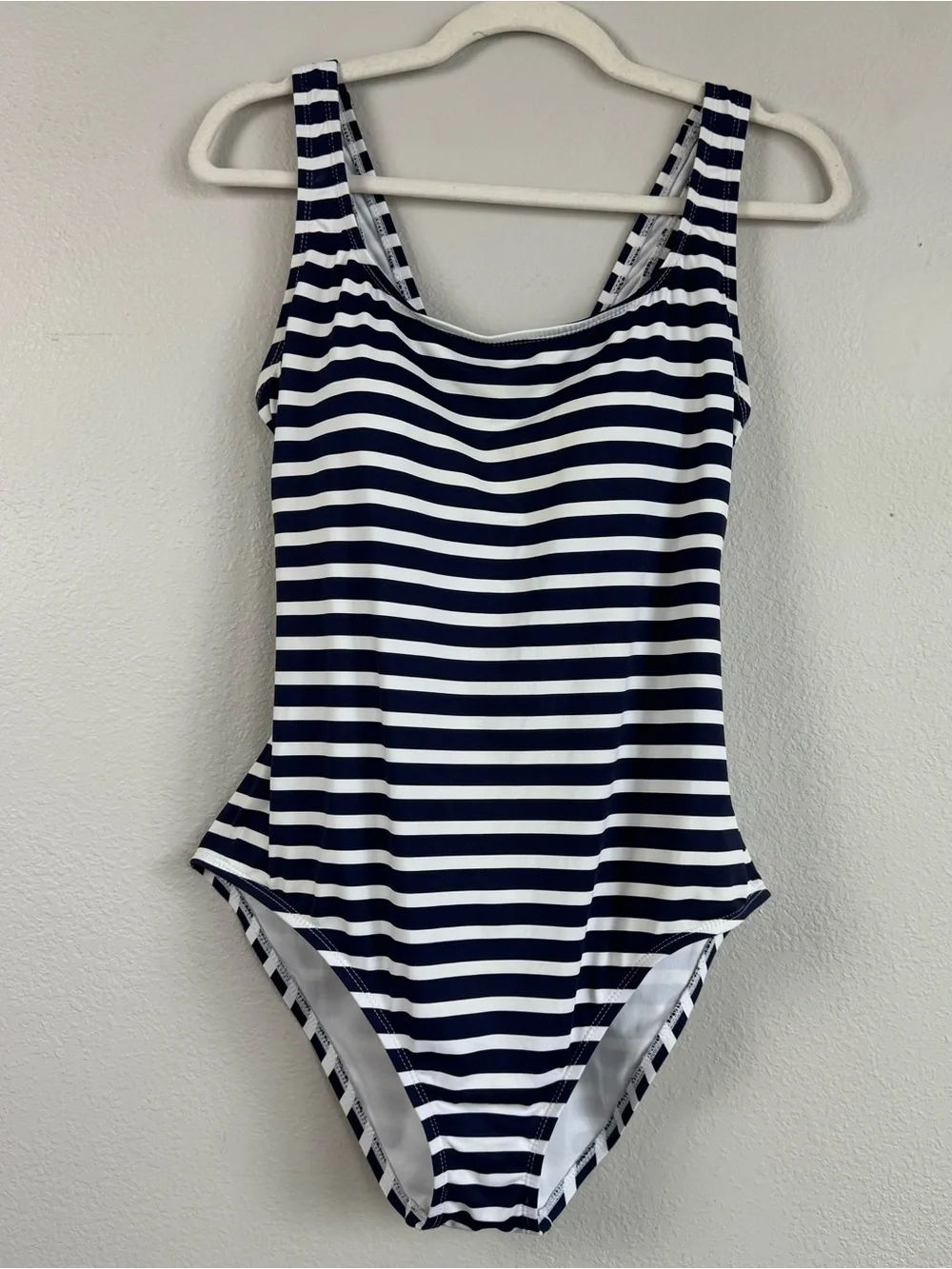 Tommy Bahama Women’s Sz 14 One Piece Swimsuit Lace Up Back Navy & White Striped